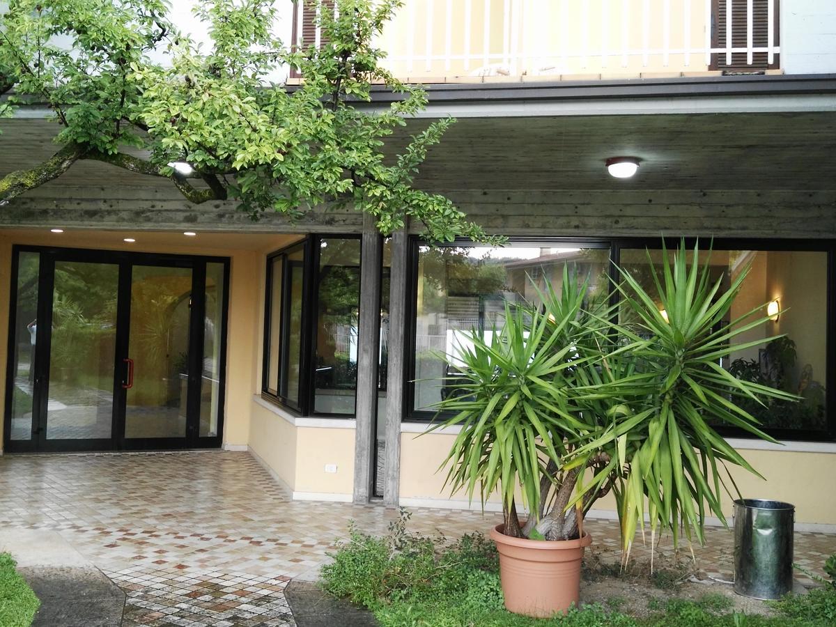 Hotel La Romantica Manerba del Garda Εξωτερικό φωτογραφία