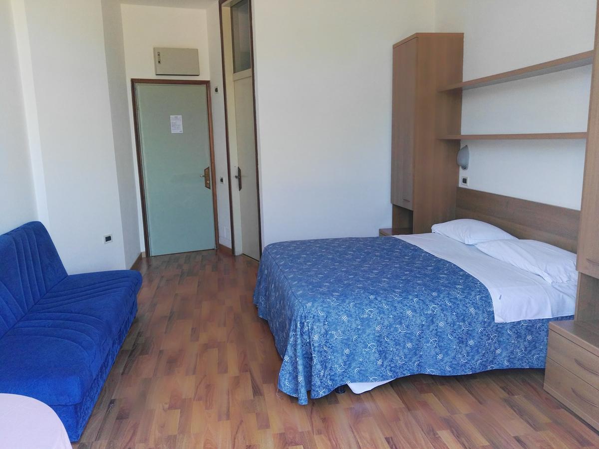 Hotel La Romantica Manerba del Garda Εξωτερικό φωτογραφία